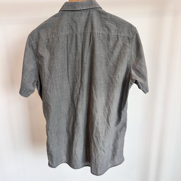 Kuhl Men's Medium Gray Short Sleeve Button‎ Down Shirt Outdoor Performance - Picture 5 of 6